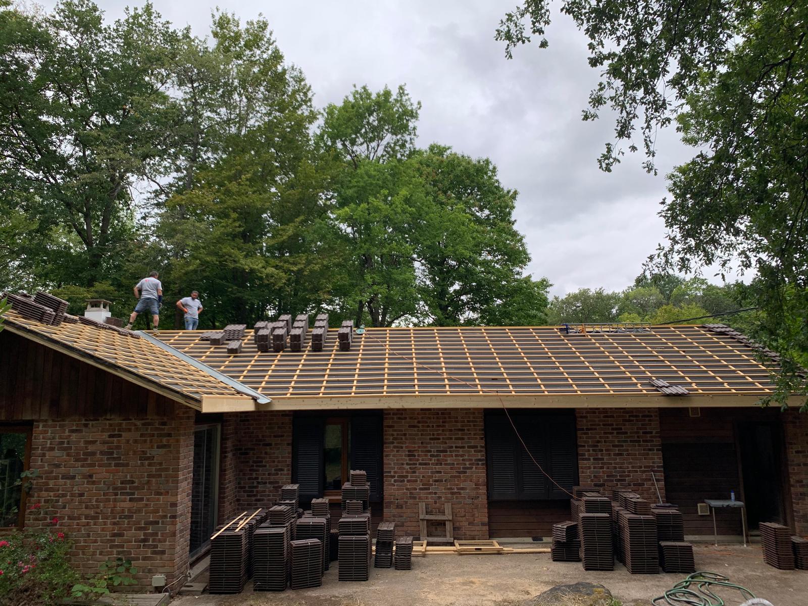 Réfection complète de la toiture d'une maison en briques par Ets Debruyne